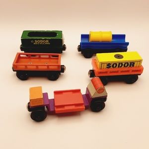 VINTAGE Thomas the Tank Engine- Wooden Railway Lot of 5 Cars. - Used.